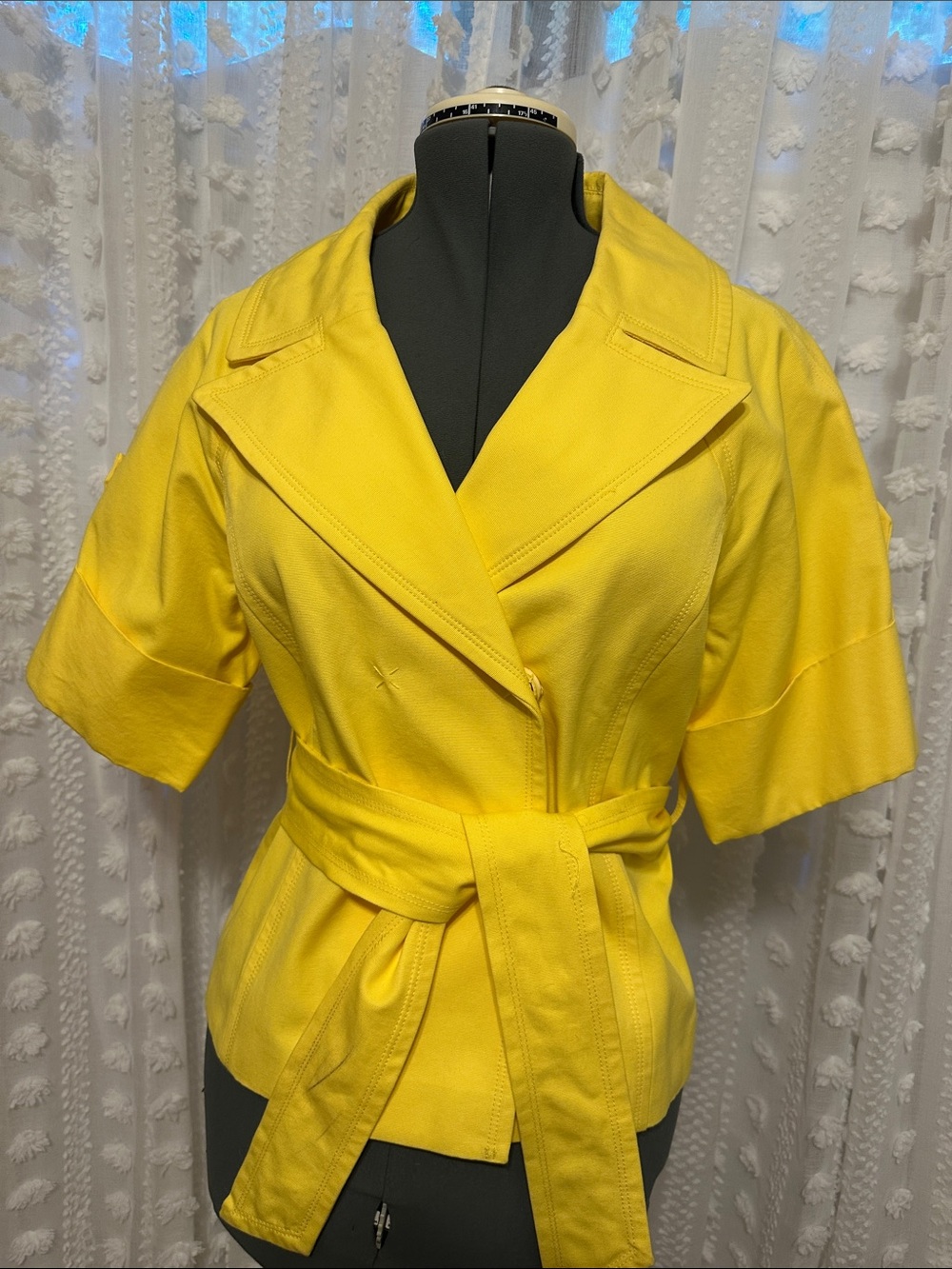Kenneth Cole Yellow Short-Sleeve Belted Women's Jacket Fully Lined